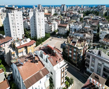 Antalya Konyaaltı; Centrally Located Apartment